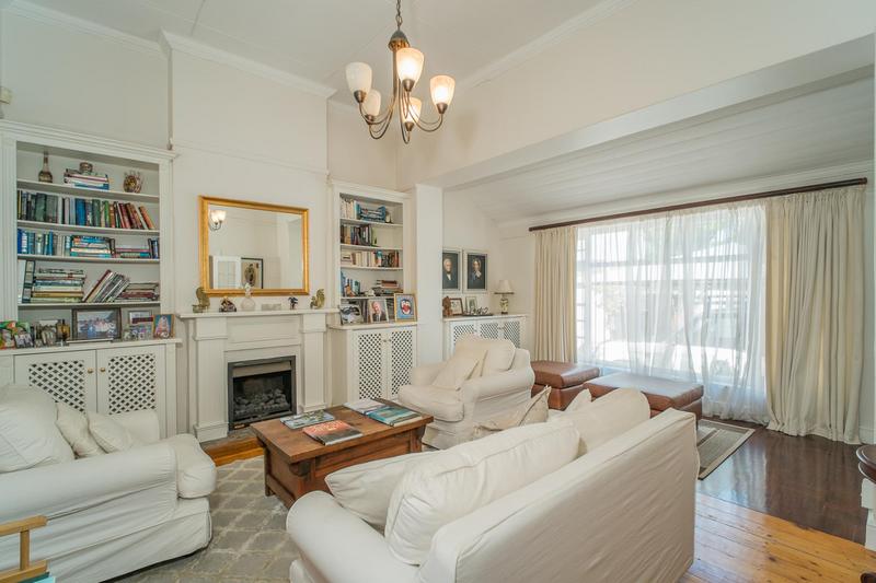 5 Bedroom Property for Sale in Kenilworth Upper Western Cape